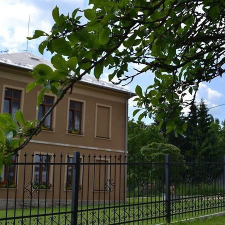 Pension Stara Skola Vysoke Zibridovice ภายนอก รูปภาพ